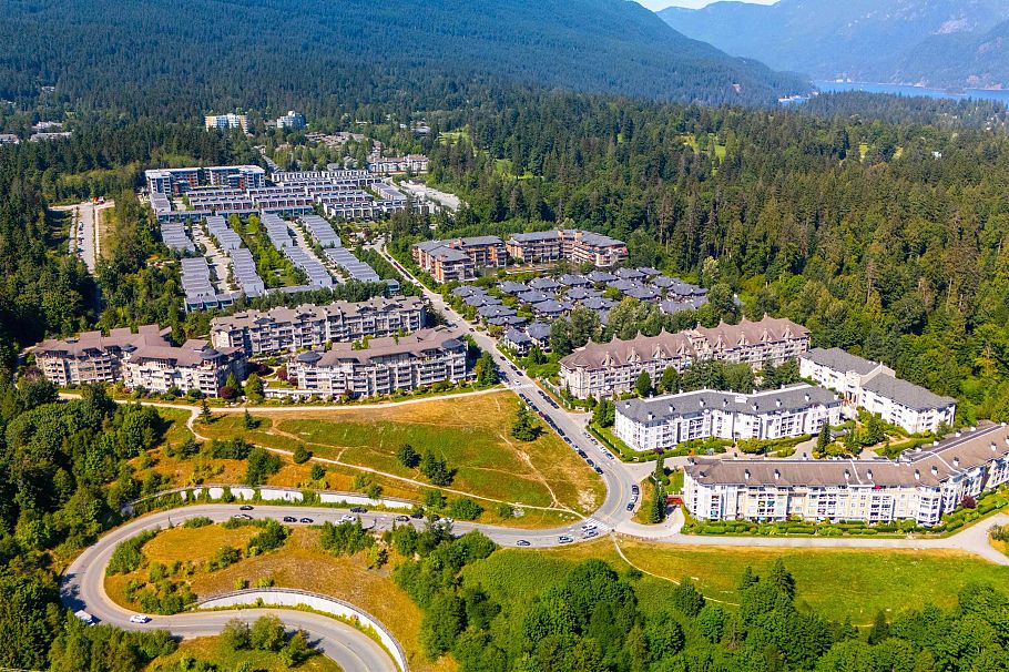 210 3608 Deercrest Drive North Vancouver, BC - 31