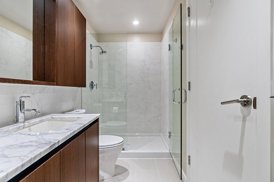 408 135 W 2nd Street North Vancouver, BC - 19