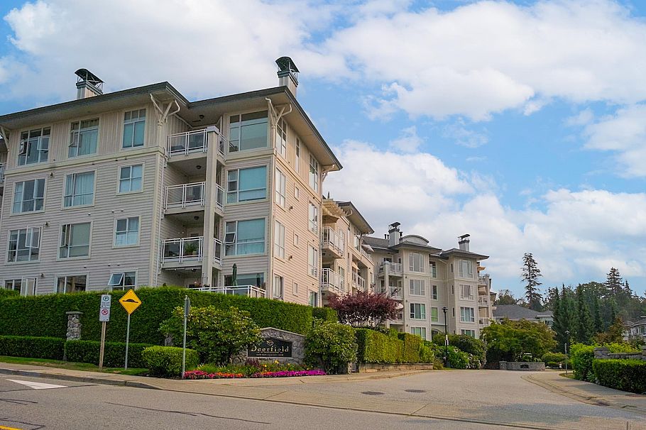 210 3608 Deercrest Drive North Vancouver, BC - 27