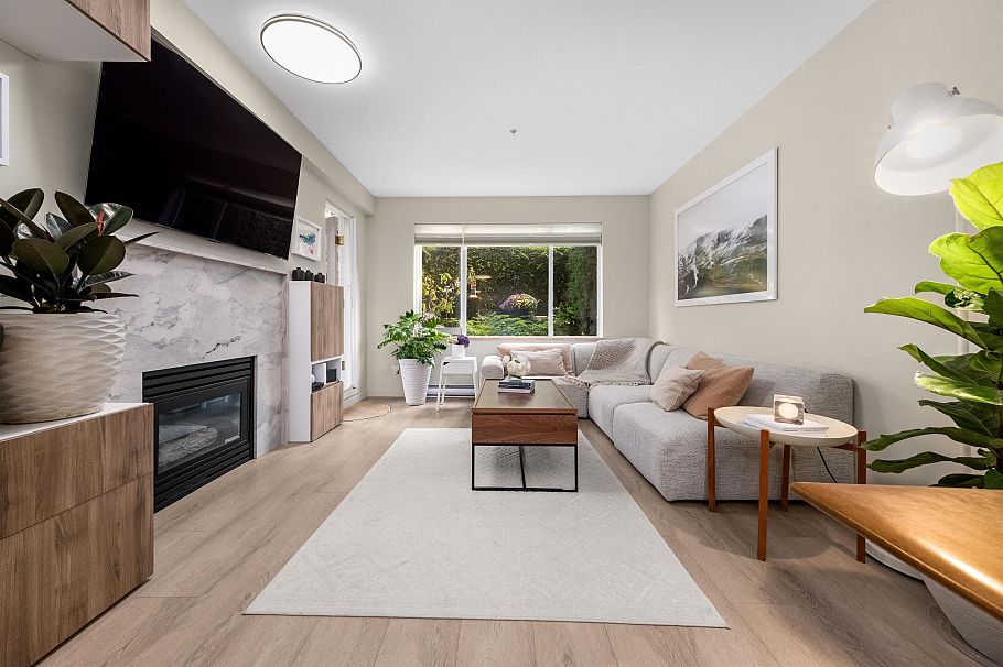 210 3608 Deercrest Drive North Vancouver, BC - 3