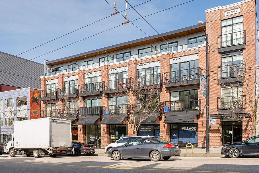 205 2141 E Hastings Street Vancouver, BC - 3