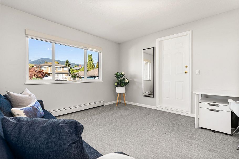 346 W 14th Street North Vancouver, BC - 22