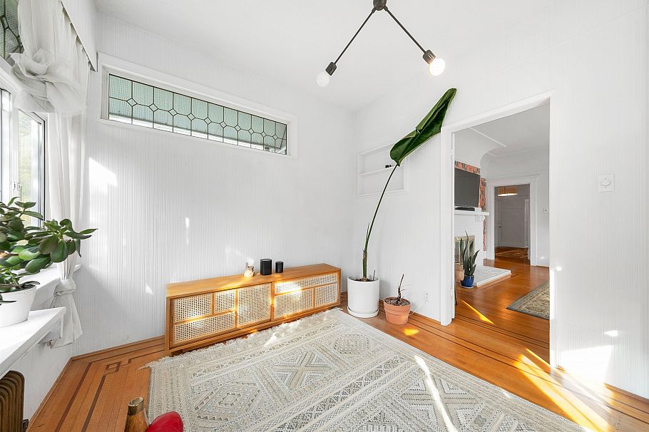 303 1131 W 11th Avenue Vancouver, BC - 26