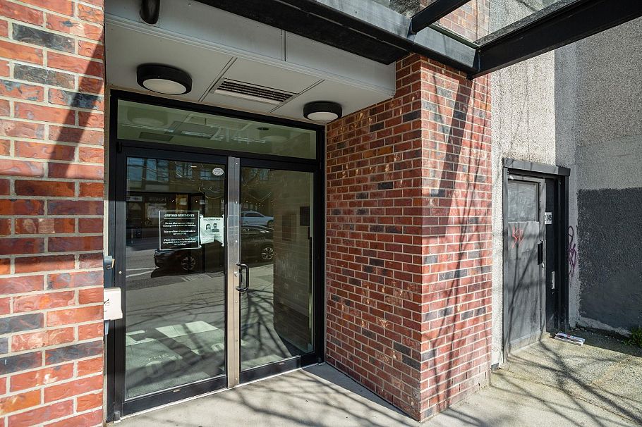 205 2141 E Hastings Street Vancouver, BC - 6