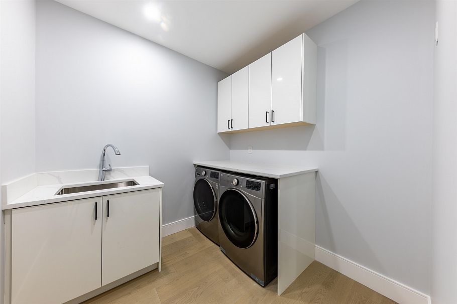 3587 Mayfair Avenue Vancouver, BC - 30