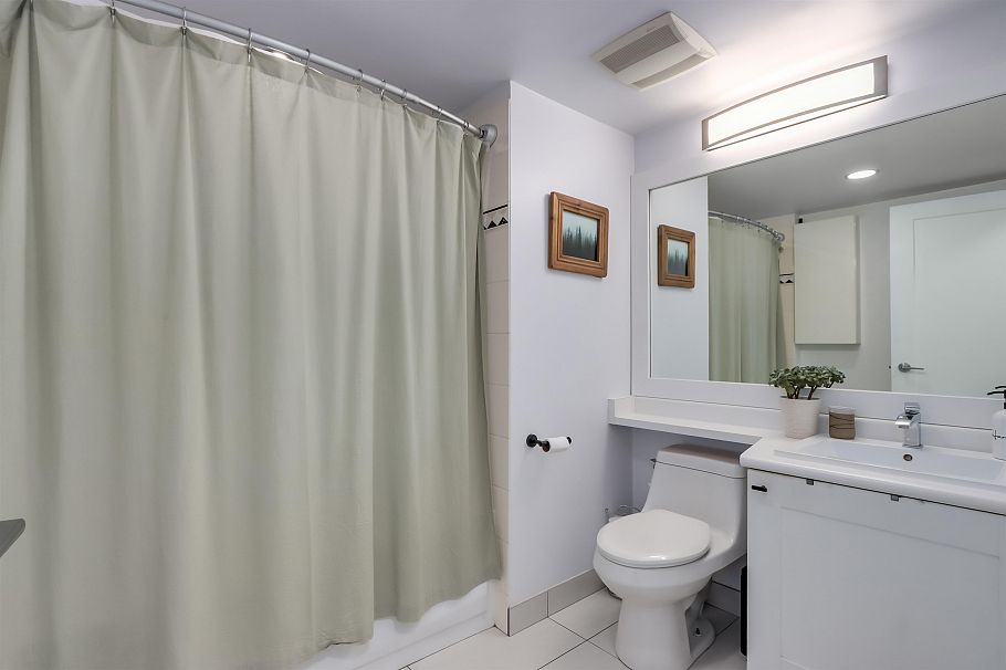 104 630 Roche Point Drive North Vancouver, BC - 21