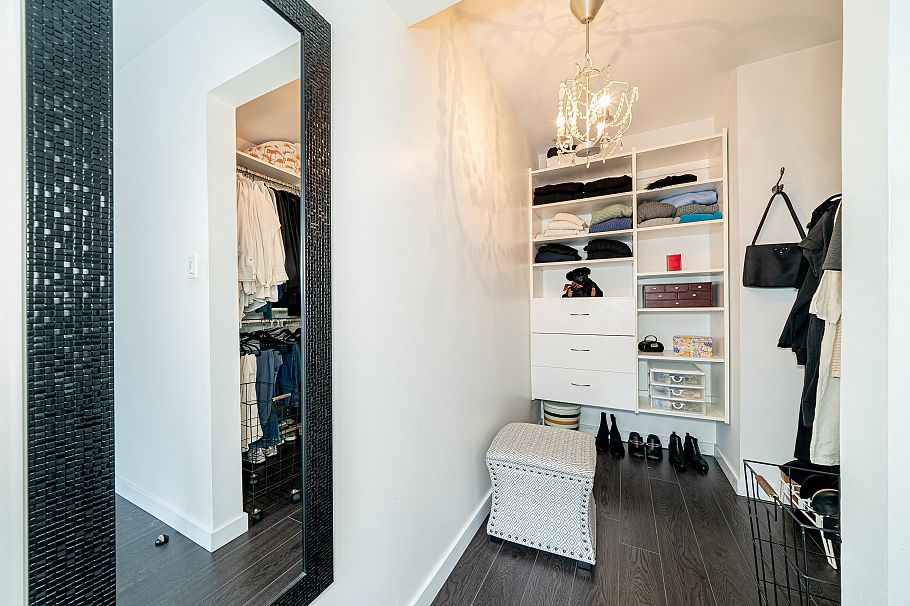 413 1385 Draycott Road North Vancouver, BC - 22