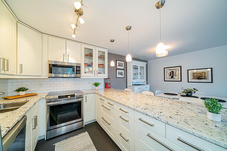 413 1385 Draycott Road North Vancouver, BC - 18