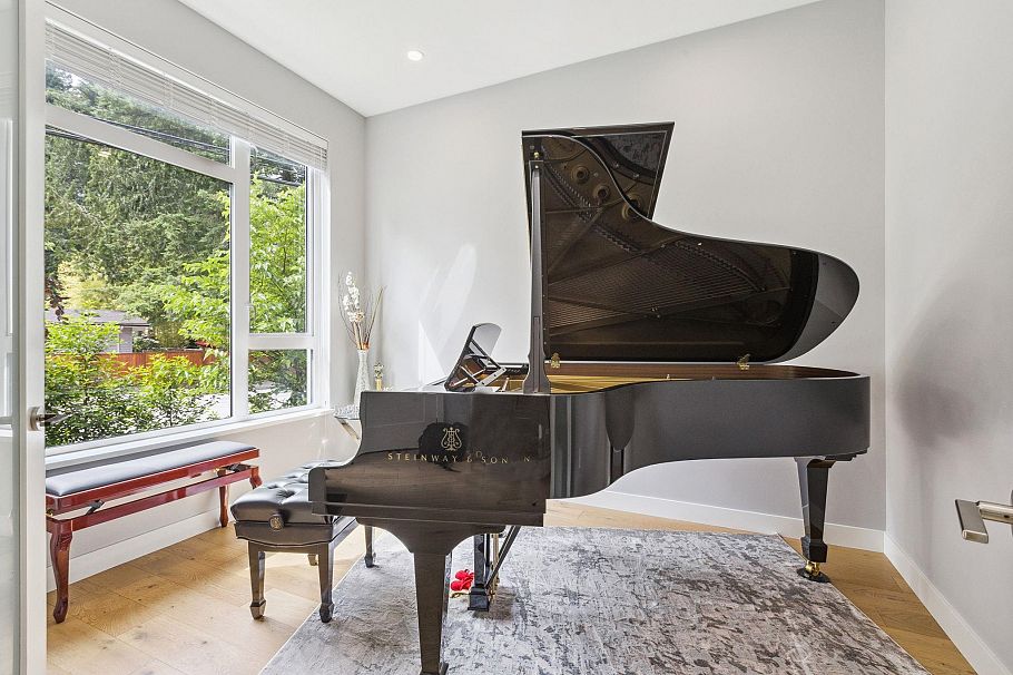 4684 Capilano Road North Vancouver, BC - 12