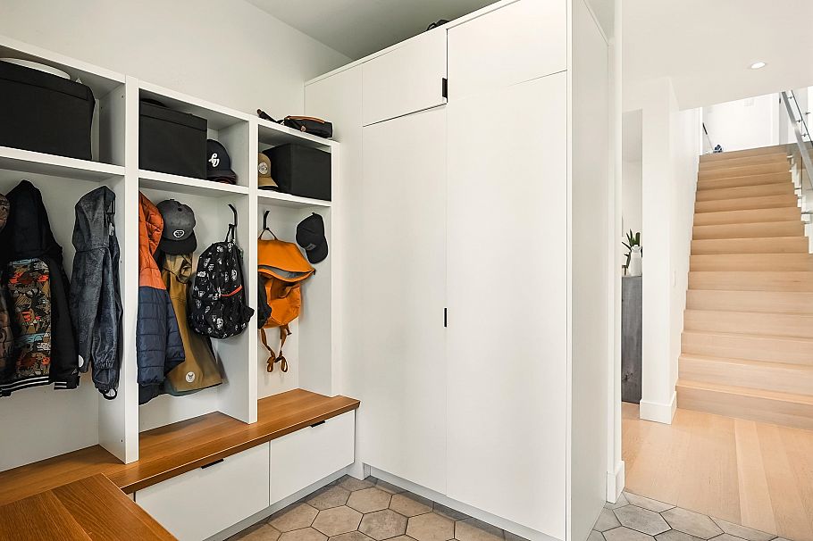 452 E 4th Street North Vancouver, BC - 33