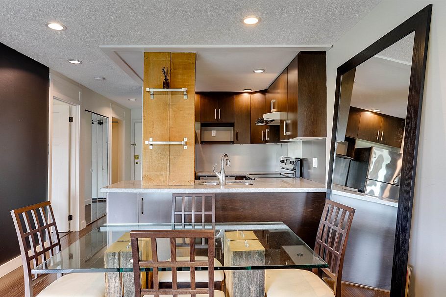 305 1365 W 4th Avenue Vancouver, BC - 9