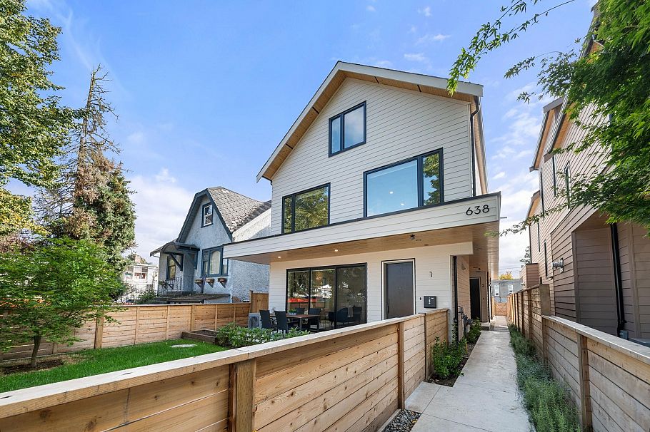 1 638 E 46th Avenue Vancouver, BC - 39