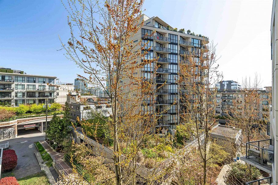 408 135 W 2nd Street North Vancouver, BC - 25