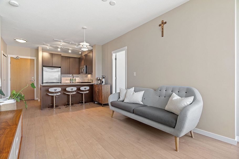 408 135 W 2nd Street North Vancouver, BC - 8