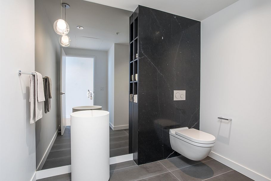 4608 1289 Hornby Street Vancouver, BC - 16