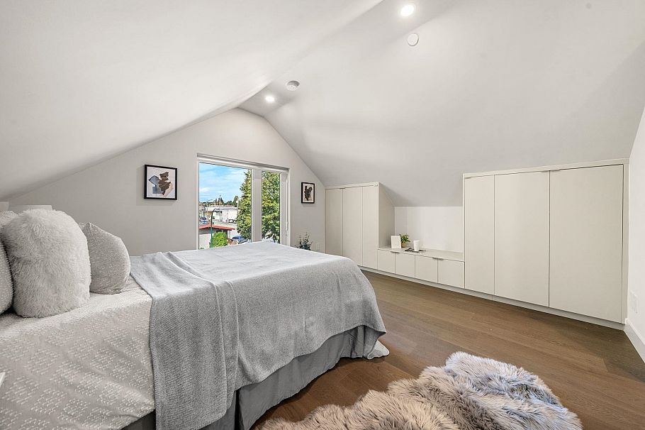 1 638 E 46th Avenue Vancouver, BC - 32