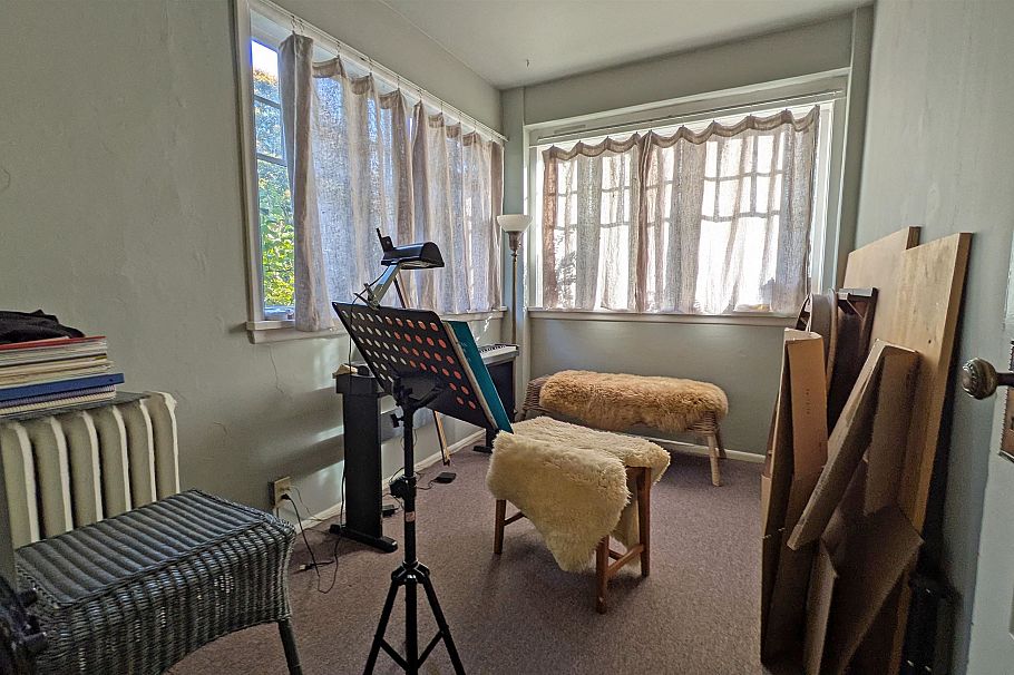 345 W 11th Avenue Vancouver, BC - 8