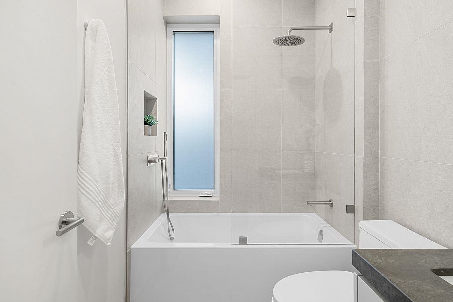 1 638 E 46th Avenue Vancouver, BC - 24