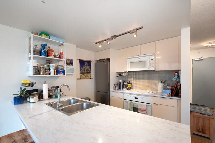 805 788 Hamilton Street Vancouver, BC - 17