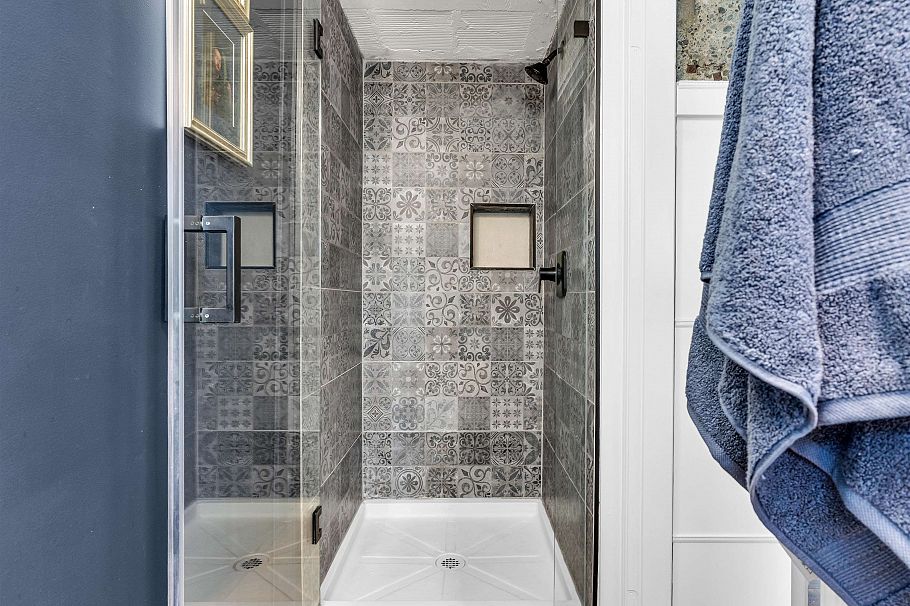 83 Alexander Street Vancouver, BC - 22