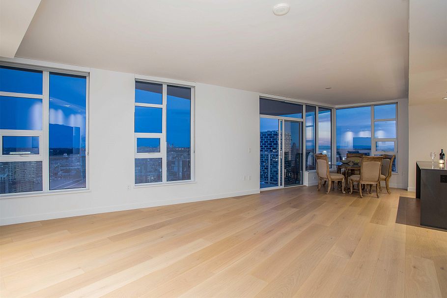 4608 1289 Hornby Street Vancouver, BC - 4