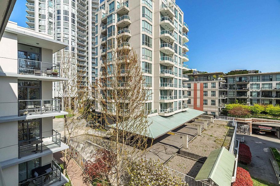 408 135 W 2nd Street North Vancouver, BC - 27