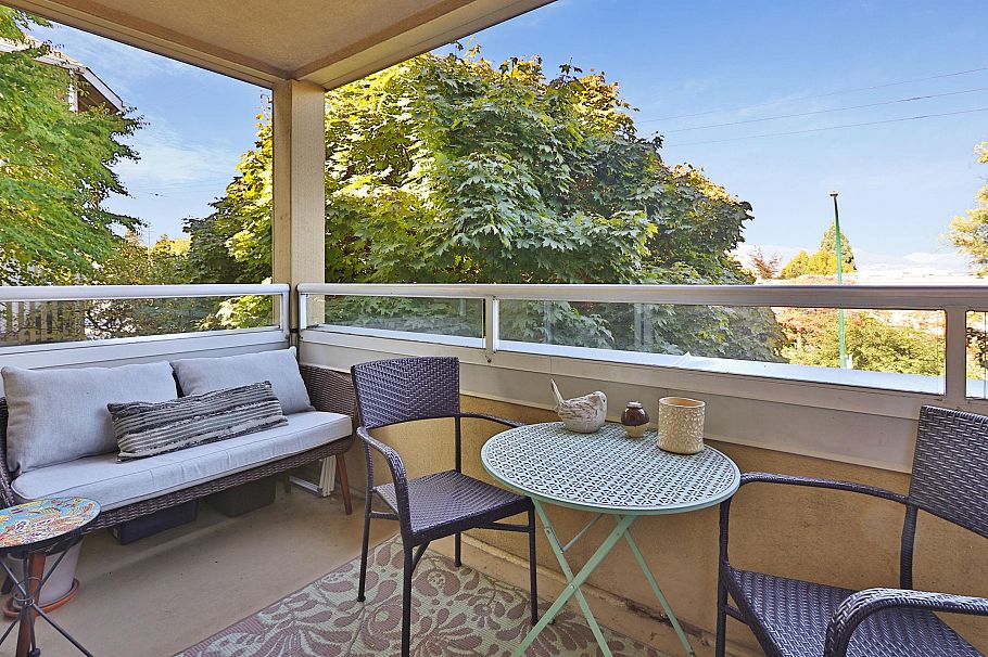 215 1890 W 6th Avenue Vancouver, BC - 19