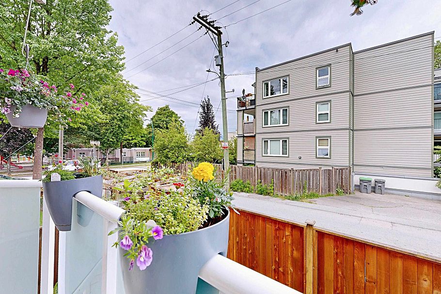 203 1515 E 6th Avenue Vancouver, BC - 30