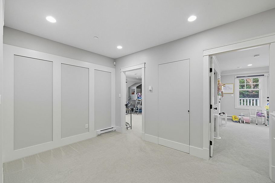 1350 W 15th Avenue Vancouver, BC - 29