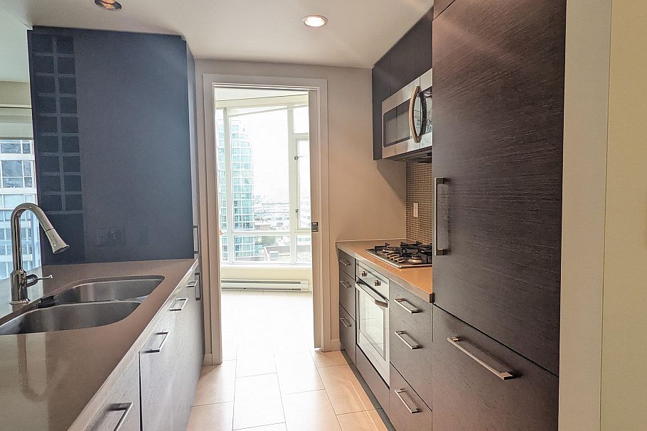 906 833 Homer Street Vancouver, BC - 5