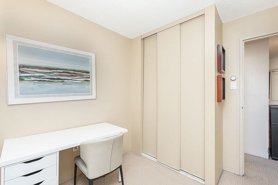 905 2004 Fullerton Avenue North Vancouver, BC - 12