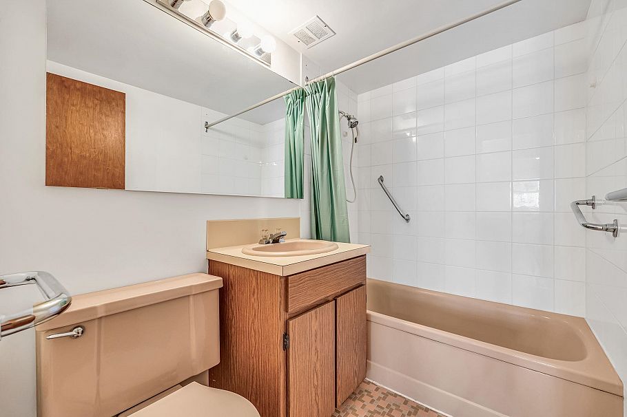 301 1050 Chilco Street Vancouver, BC - 17