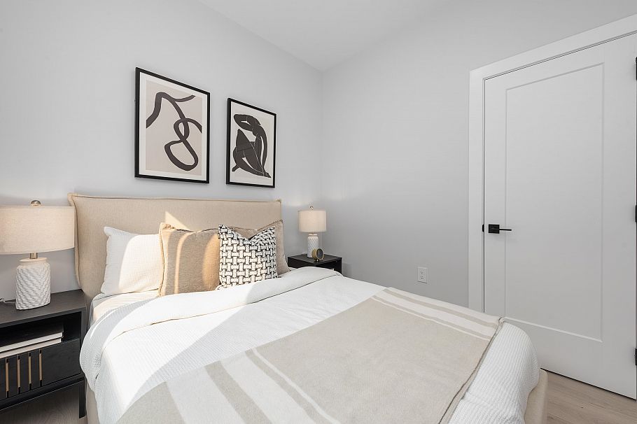 1 2741 Mcgill Street Vancouver, BC - 20