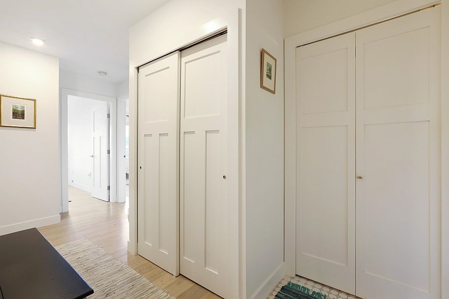 215 1890 W 6th Avenue Vancouver, BC - 16