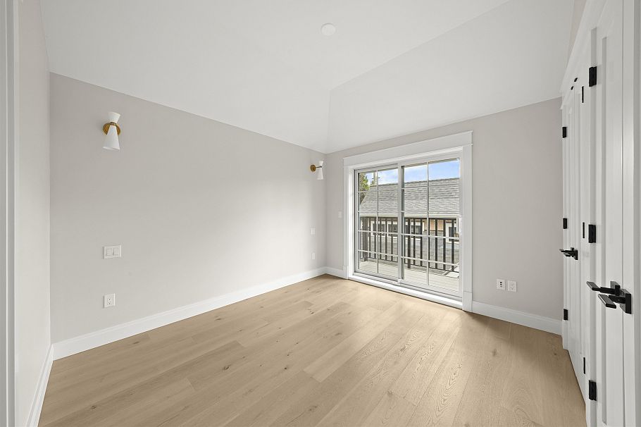 1458 W 45th Avenue Vancouver, BC - 19