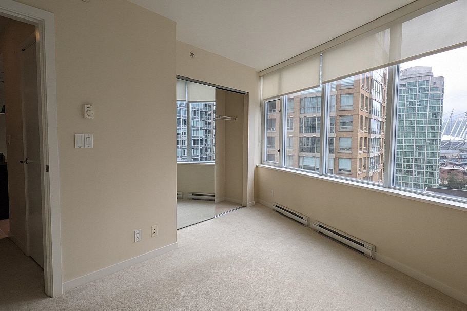 906 833 Homer Street Vancouver, BC - 4