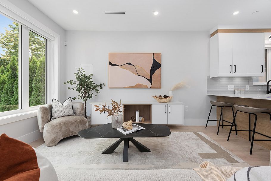 1 2741 Mcgill Street Vancouver, BC - 3