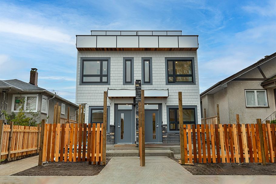 2632 Ward Street Vancouver, BC - 14