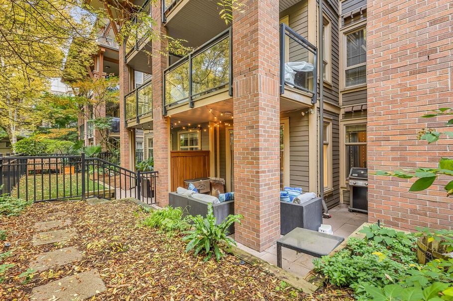 119 1633 Mackay Avenue North Vancouver, BC - 20