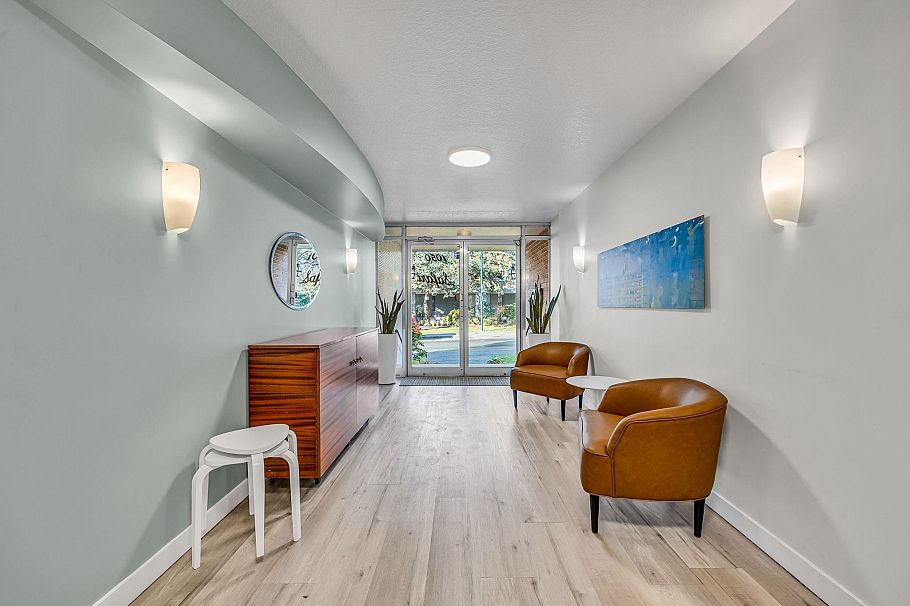 301 1050 Chilco Street Vancouver, BC - 18