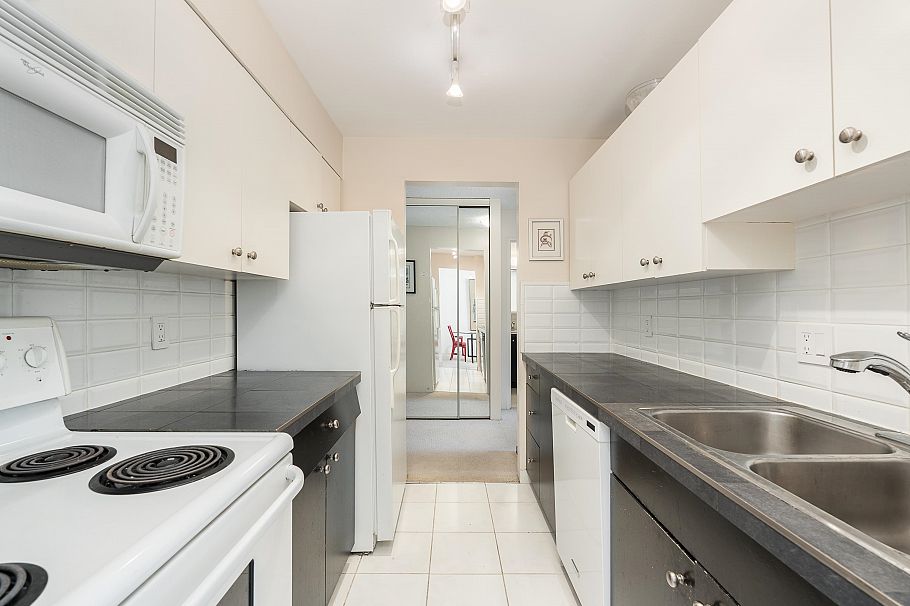 905 2004 Fullerton Avenue North Vancouver, BC - 8