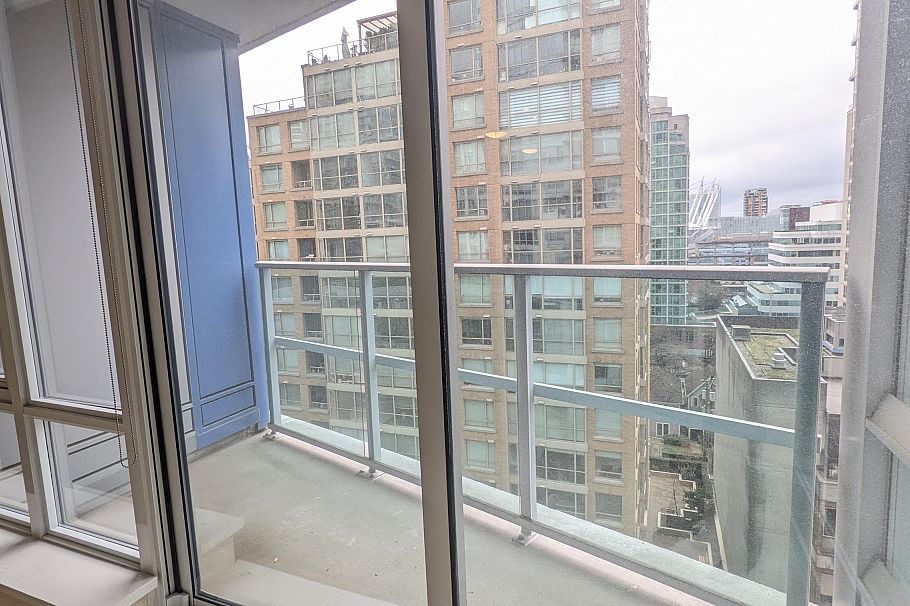 906 833 Homer Street Vancouver, BC - 8