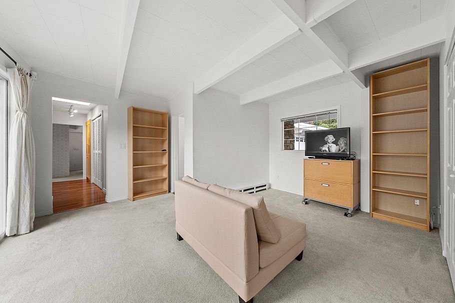 749 Winona Avenue North Vancouver, BC - 30