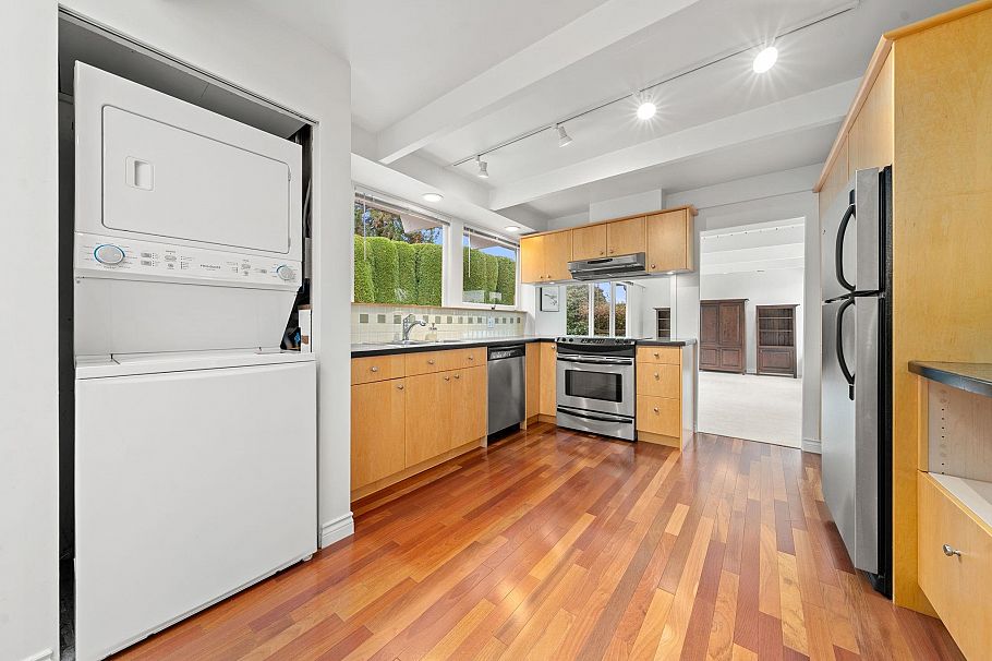 749 Winona Avenue North Vancouver, BC - 15