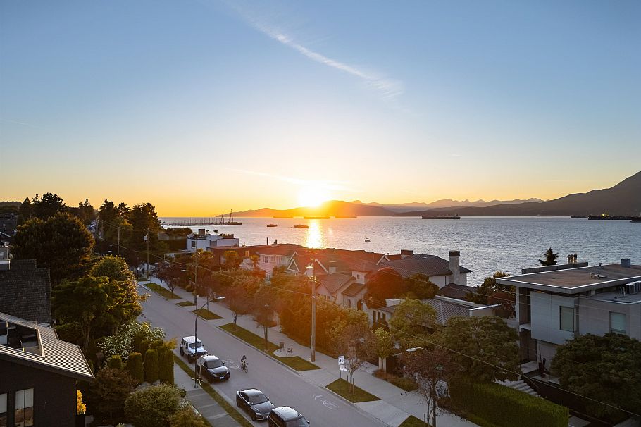 3262 W 1st Avenue Vancouver, BC - 36