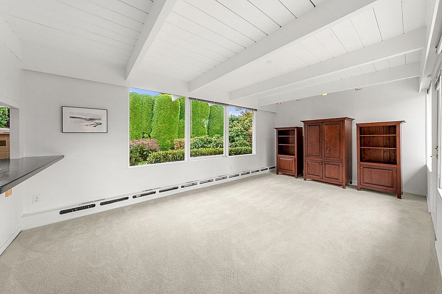 749 Winona Avenue North Vancouver, BC - 7