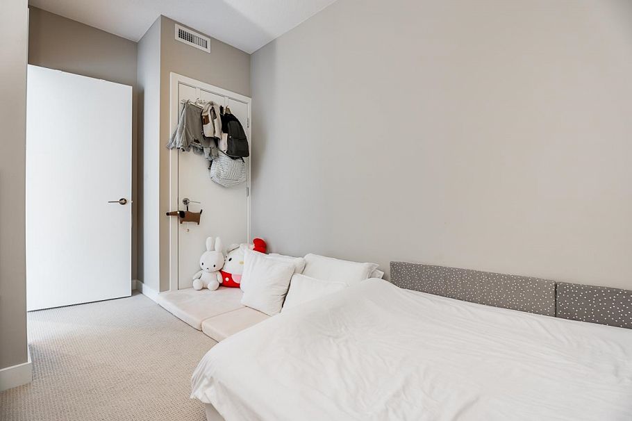 301 505 W 30th Avenue Vancouver, BC - 23