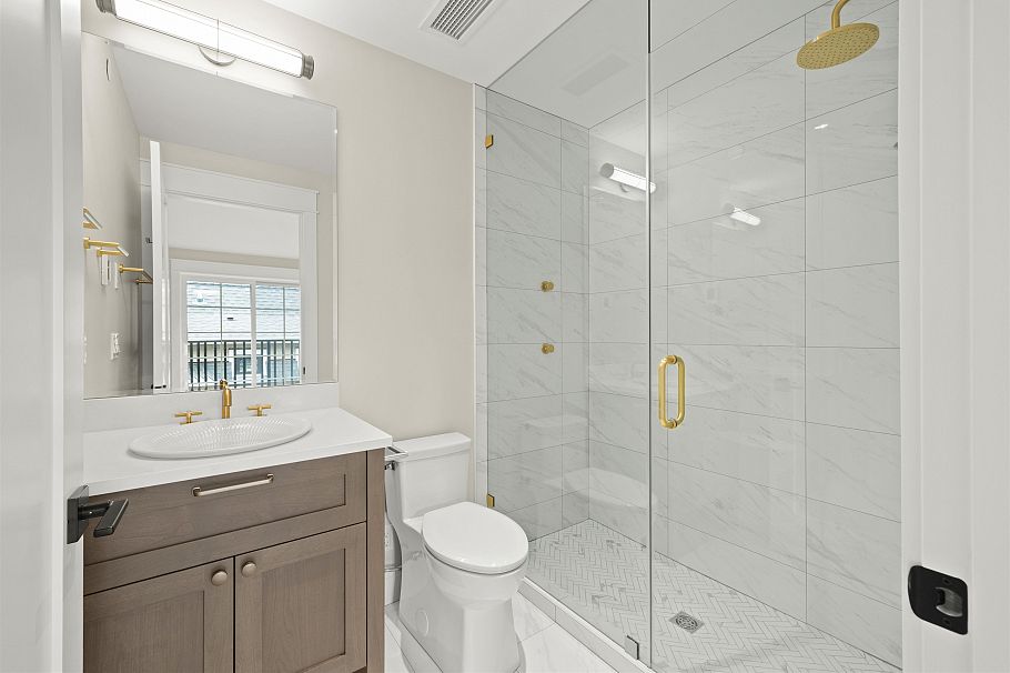 1458 W 45th Avenue Vancouver, BC - 23