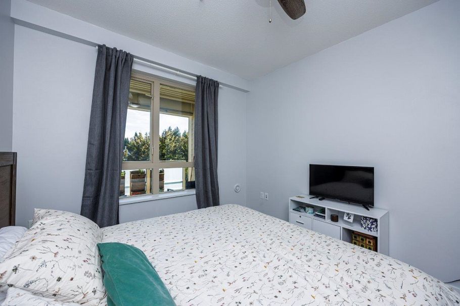 301 2665 Mountain Highway North Vancouver, BC - 18