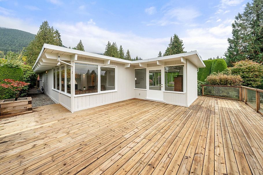 749 Winona Avenue North Vancouver, BC - 12
